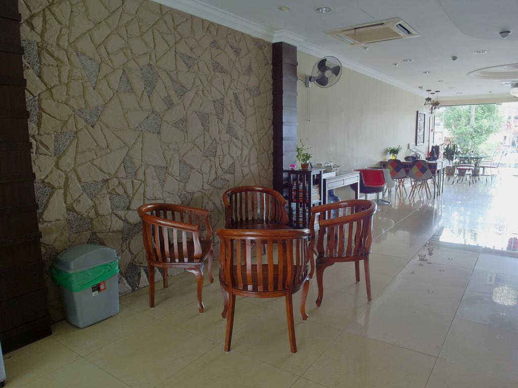 Sunnie Hotel Johor Bahru Exterior photo